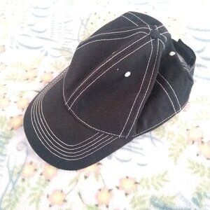 Black baseball style cap - white stitching